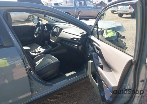 2024 Subaru Crosstrek Premium z USA, uszkodzony, nr VIN JF2GUADC2R8210807